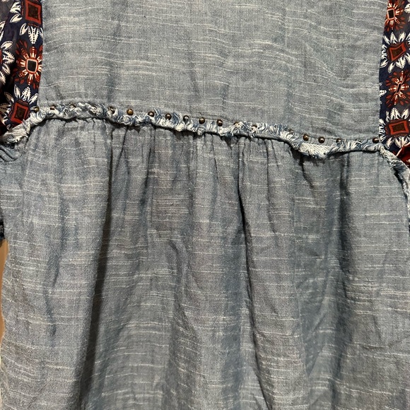 LAST CHANCE! FINAL PRICE! John Mark blouse - Picture 7 of 11